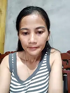 Snapshot of Miss-World00 chatting on October 15, 2025, 2:28 pm Miss-World00 online show from October 15, 2025, 2:28 pm