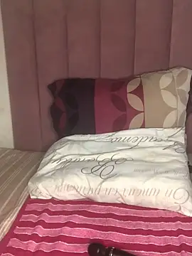 Snapshot of Bubbles156 chatting on March 2, 2026, 5:08 am Bubbles156 online show from March 2, 2026, 5:08 am