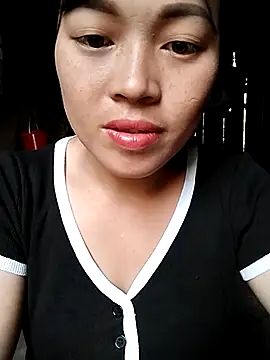 Snapshot of Hani-i chatting on December 2, 2025, 3:01 am Hani-i online show from December 2, 2025, 3:01 am