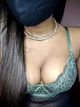 Snapshot of Strip_Hotty242 chatting on October 27, 2025, 6:01 pm Strip Hotty242 online show from October 27, 2025, 6:01 pm