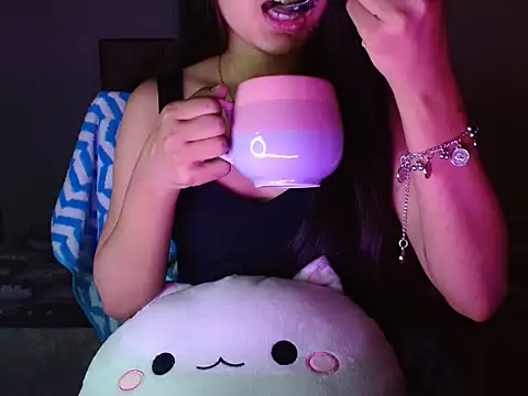 spicy sofiya - online show from November 17, 2025, 6:35 pm