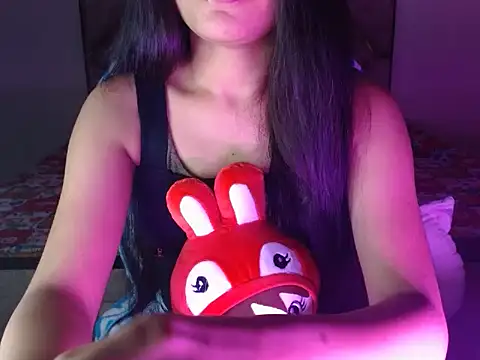 spicy sofiya - online show from November 19, 2025, 5:57 pm