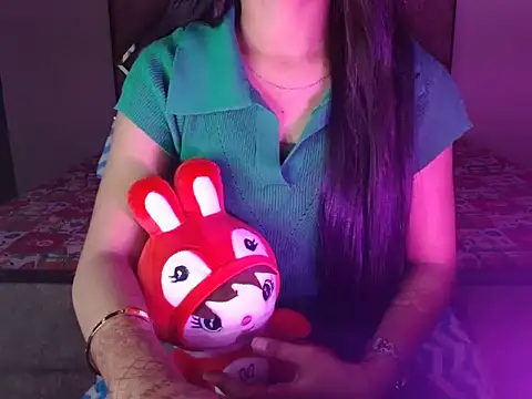 spicy sofiya - online show from November 28, 2025, 6:10 pm