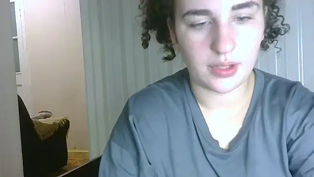 Snapshot of Kiki_Catty chatting on October 18, 2025, 7:36 pm Kiki Catty online show from October 18, 2025, 7:36 pm