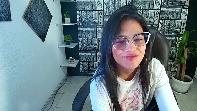 Snapshot of Sub_Scarlett chatting on November 17, 2025, 11:38 am Sub Scarlett online show from November 17, 2025, 11:38 am