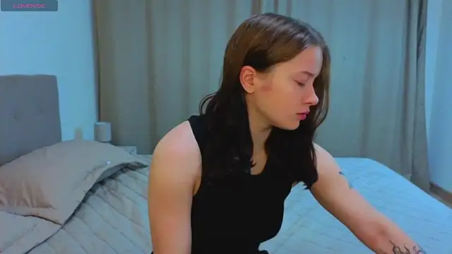 Snapshot of JonDatko chatting on November 25, 2025, 4:23 am JonDatko online show from November 25, 2025, 4:23 am