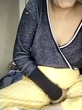 strip queennn online show from January 12, 2026, 4:56 pm