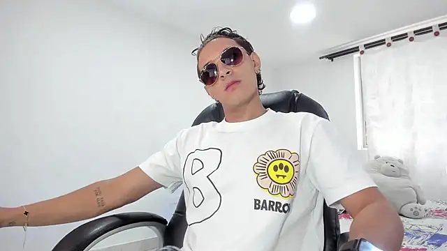 Snapshot of Hayden_Boy_ chatting on October 16, 2025, 1:45 pm Hayden Boy online show from October 16, 2025, 1:45 pm