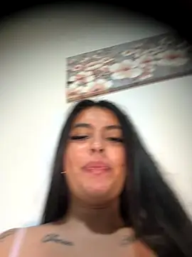 Snapshot of I_Amvictoria chatting on October 18, 2025, 8:20 pm I Amvictoria online show from October 18, 2025, 8:20 pm