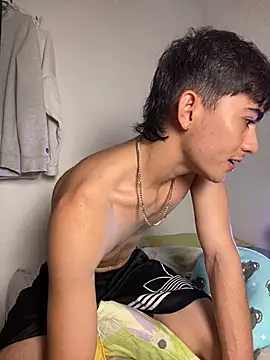 Myke hotxxx online show from October 20, 2025, 10:32 pm