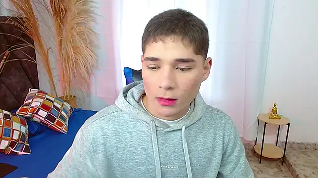 Mattass18 online show from December 2, 2025, 1:28 pm