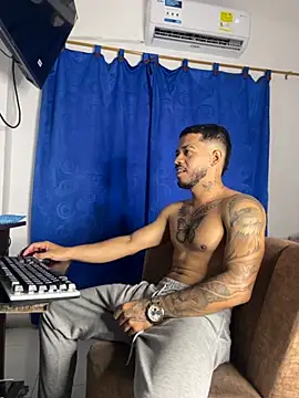 Kylian Alessandro online show from November 9, 2025, 8:51 pm