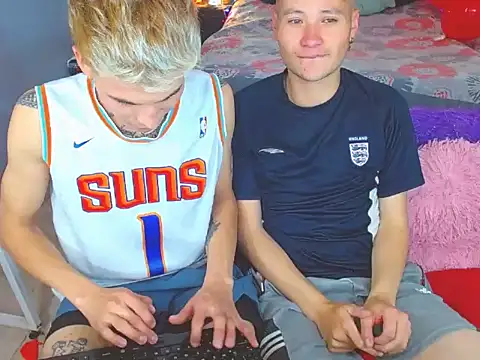 Snapshot of Latin_boysxxxx chatting on November 15, 2025, 11:32 pm Latin boysxxxx online show from November 15, 2025, 11:32 pm