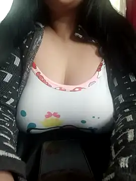 ravendeluxe online show from November 20, 2025, 4:29 pm