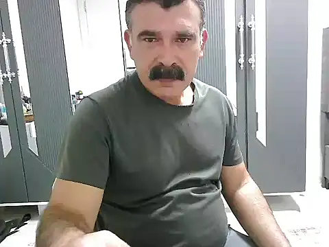 meroglu45 online show from October 15, 2025, 6:08 pm