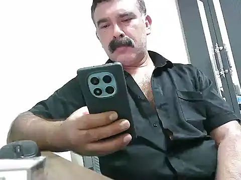 meroglu45 online show from October 17, 2025, 7:05 pm