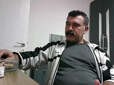 meroglu45 online show from October 18, 2025, 5:03 pm
