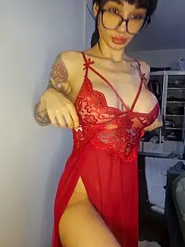 Snapshot of LucyMiax chatting on November 5, 2025, 9:31 am LucyMiax online show from November 5, 2025, 9:31 am