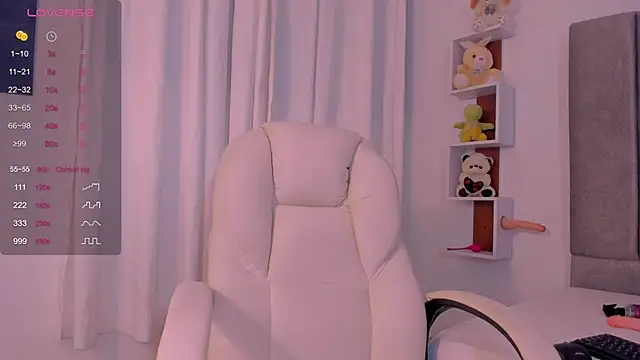 Snapshot of Miaa_Star1 chatting on October 20, 2025, 1:11 pm Miaa Star1 online show from October 20, 2025, 1:11 pm