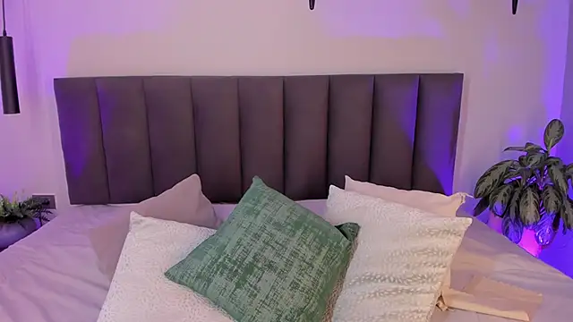 AilanaCortes online show from February 20, 2026, 12:27 pm