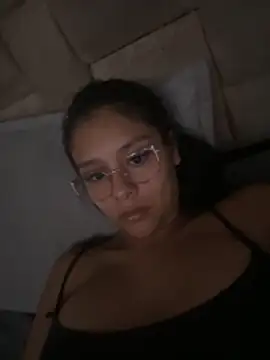 Snapshot of victoria08 chatting on November 9, 2025, 5:06 am victoria08 online show from November 9, 2025, 5:06 am