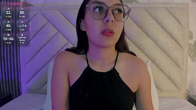 Snapshot of Lexy-Sweet1 chatting on November 16, 2025, 4:40 am Lexy-Sweet1 online show from November 16, 2025, 4:40 am