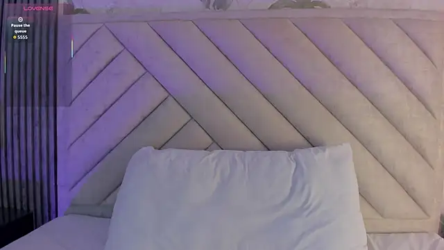 Snapshot of Lexy-Sweet1 chatting on November 19, 2025, 4:45 am Lexy-Sweet1 online show from November 19, 2025, 4:45 am