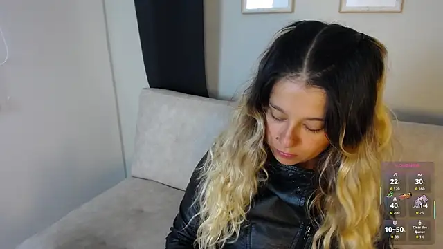 Sweet Bella Valery online show from April 9, 2026, 12:43 pm