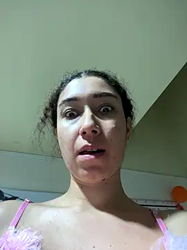 Meggie  online show from October 20, 2025, 11:05 pm