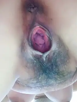 Snapshot of piug321 chatting on November 7, 2025, 1:49 am piug321 online show from November 7, 2025, 1:49 am