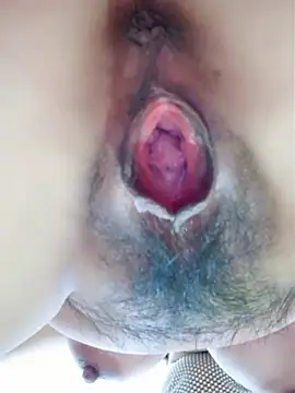 Snapshot of piug321 chatting on November 13, 2025, 7:29 am piug321 online show from November 13, 2025, 7:29 am