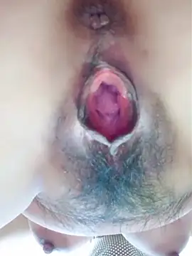 Snapshot of piug321 chatting on November 22, 2025, 11:04 pm piug321 online show from November 22, 2025, 11:04 pm