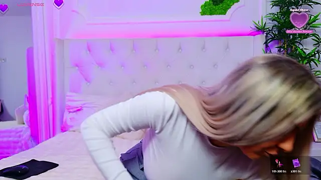 AriannaSins online show from March 5, 2026, 1:29 pm