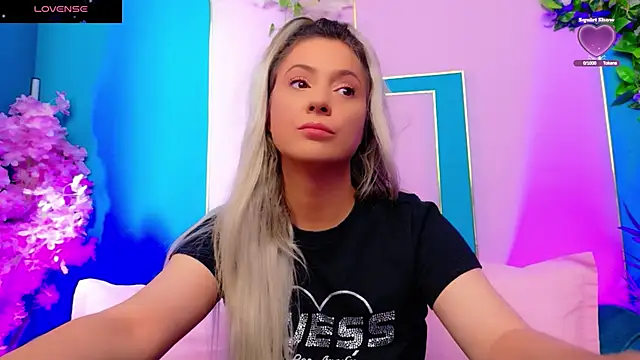 AriannaSins online show from June 16, 2026, 12:08 pm