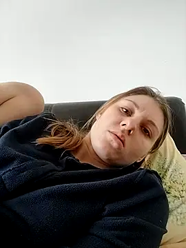 SandyCassie online show from March 7, 2026, 10:23 am