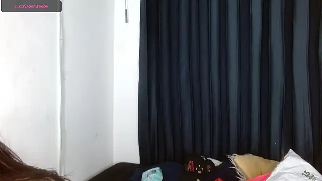 antonella rosecs online show from December 18, 2025, 4:51 am