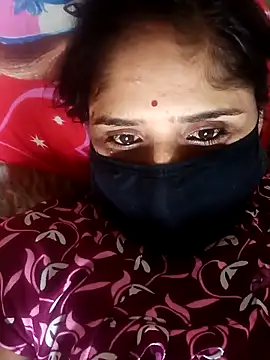 Rajni chauhan online show from November 6, 2025, 6:14 am