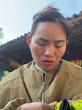 Saomai25 online show from November 29, 2025, 8:28 am