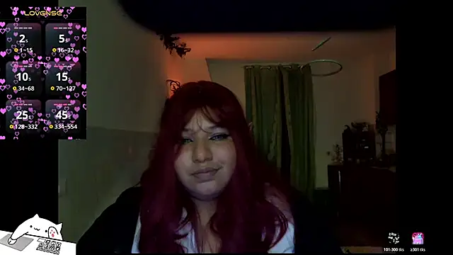Snapshot of FullSizeQueen chatting on October 18, 2025, 11:49 pm FullSizeQueen online show from October 18, 2025, 11:49 pm