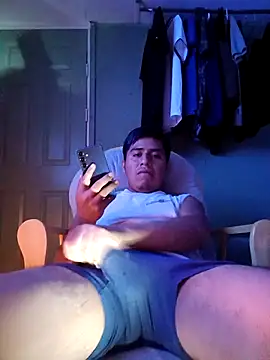 Penelargo1233r online show from October 27, 2025, 9:08 pm