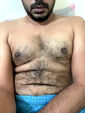 Snapshot of Handsome8677 chatting on October 23, 2025, 11:24 pm Handsome8677 online show from October 23, 2025, 11:24 pm