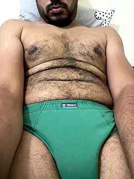 Snapshot of Handsome8677 chatting on October 28, 2025, 9:28 pm Handsome8677 online show from October 28, 2025, 9:28 pm