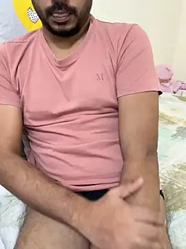 Snapshot of Handsome8677 chatting on October 29, 2025, 11:56 am Handsome8677 online show from October 29, 2025, 11:56 am