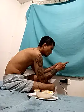 Teressa Love online show from December 5, 2025, 1:36 am