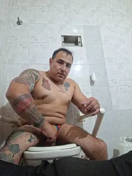 Snapshot of Rueditasss chatting on February 11, 2026, 2:33 pm Rueditasss online show from February 11, 2026, 2:33 pm