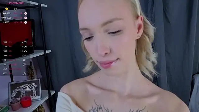 Snapshot of Grace_Glend chatting on November 20, 2025, 3:45 pm Grace Glend online show from November 20, 2025, 3:45 pm