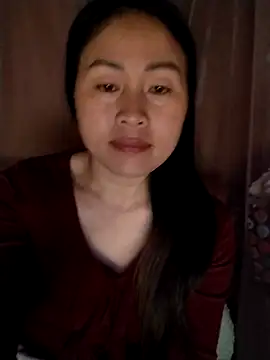 Snapshot of Spring-mky chatting on February 12, 2026, 8:04 pm Spring-mky online show from February 12, 2026, 8:04 pm