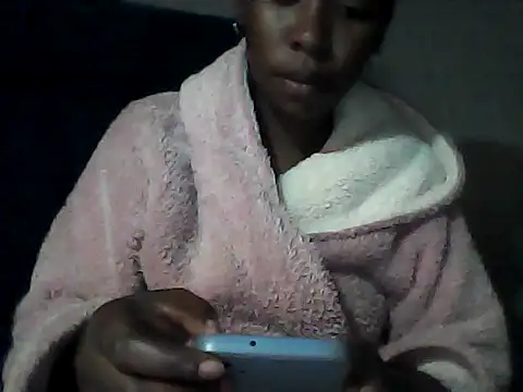 sexysmalldaily04 online show from October 29, 2025, 6:04 am