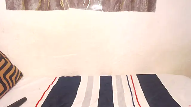 Snapshot of TallEbonyBabe chatting on February 2, 2026, 4:44 am TallEbonyBabe online show from February 2, 2026, 4:44 am