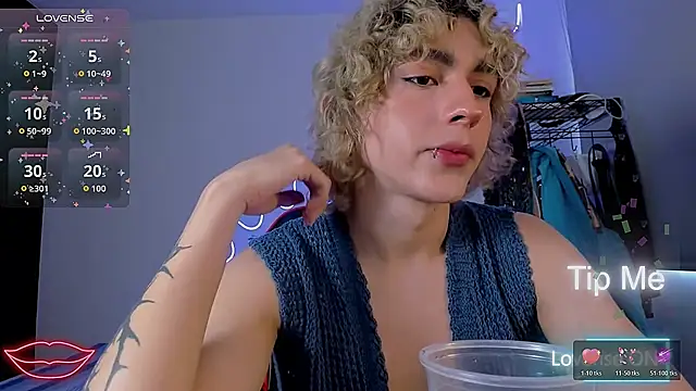 Lyric Mirage online show from November 12, 2025, 9:03 pm